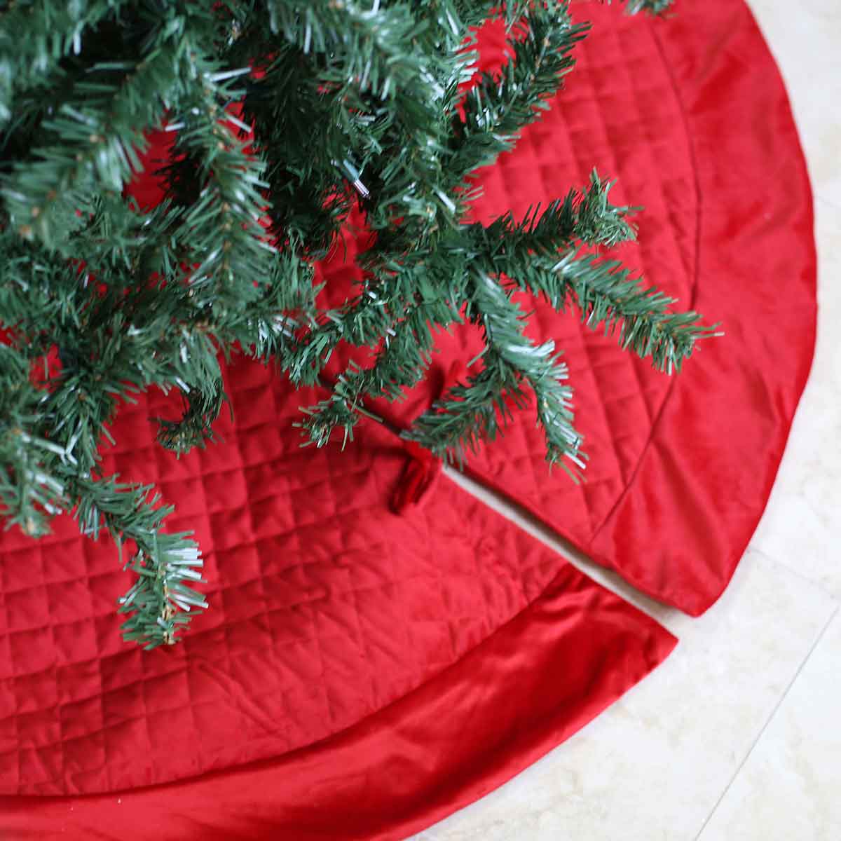 Quilted Christmas Tree Skirt 48" x 48"