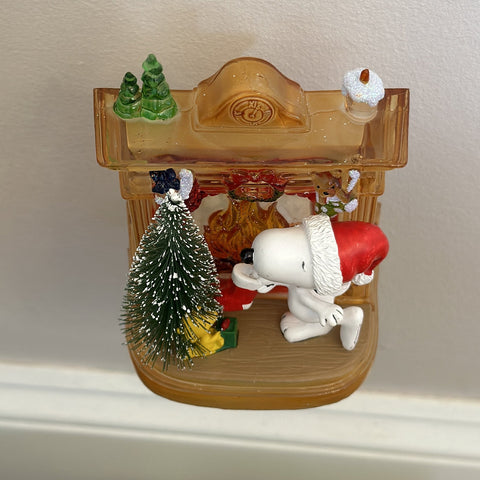 Lighted Fireplace Snoopy Night Light, 5.5"