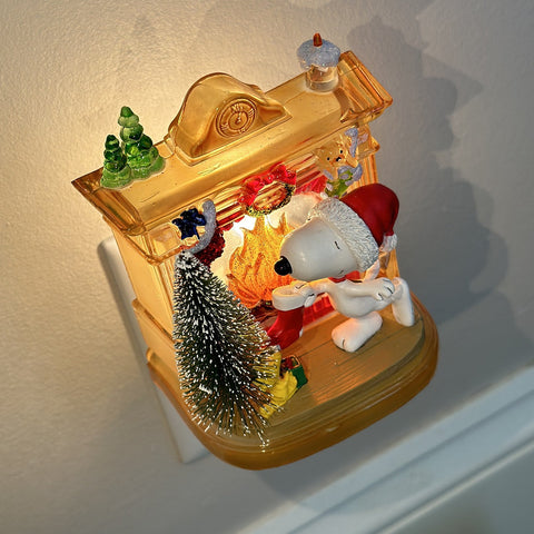 Lighted Fireplace Snoopy Night Light, 5.5"