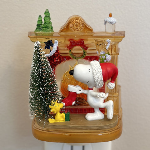 Lighted Fireplace Snoopy Night Light, 5.5"