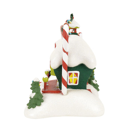Grinch Village - Who-Ville Candy Cane Twisters Figurine, 7"