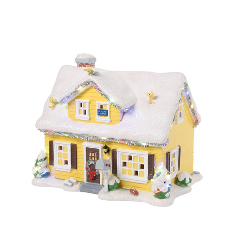 Peanuts Village - The Van Pelt Residence Figurine, 7.25"