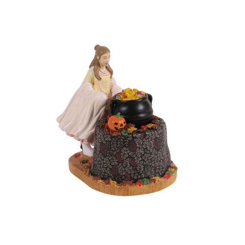 Hot Properties Village - On Candy Duty Figurine, 3.54"