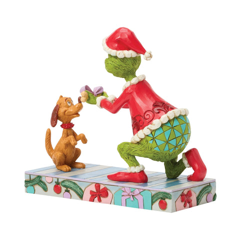 Jim Shore Grinch Giving Max a Bone Figurine, 6"