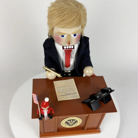 Steinbach The Resolute Desk of the President Nutcracker Figurine, 14"