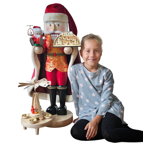 Steinbach Richard Glässer Giant Santa Comes Around Part 1, 39"