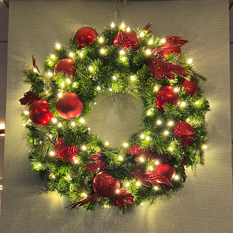 Pre-Owned Red & Gold Decorated Tree and Wreath Package