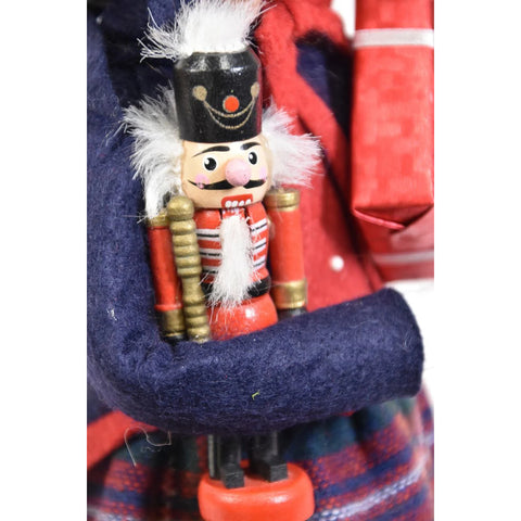 Nutcracker Family Woman Caroler Figurine, 13"
