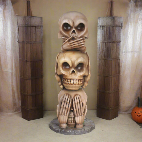 Skull sculpture Halloween display